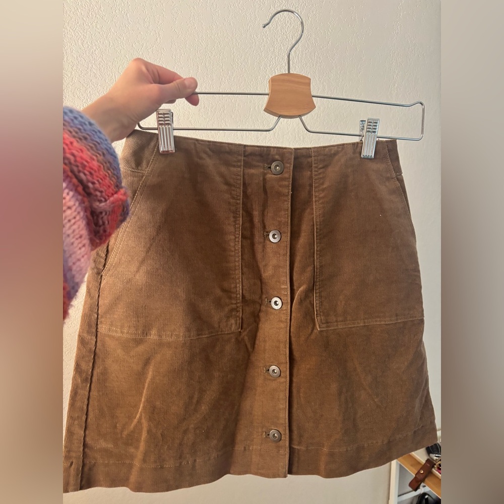 UNIQLO corduroy skirt